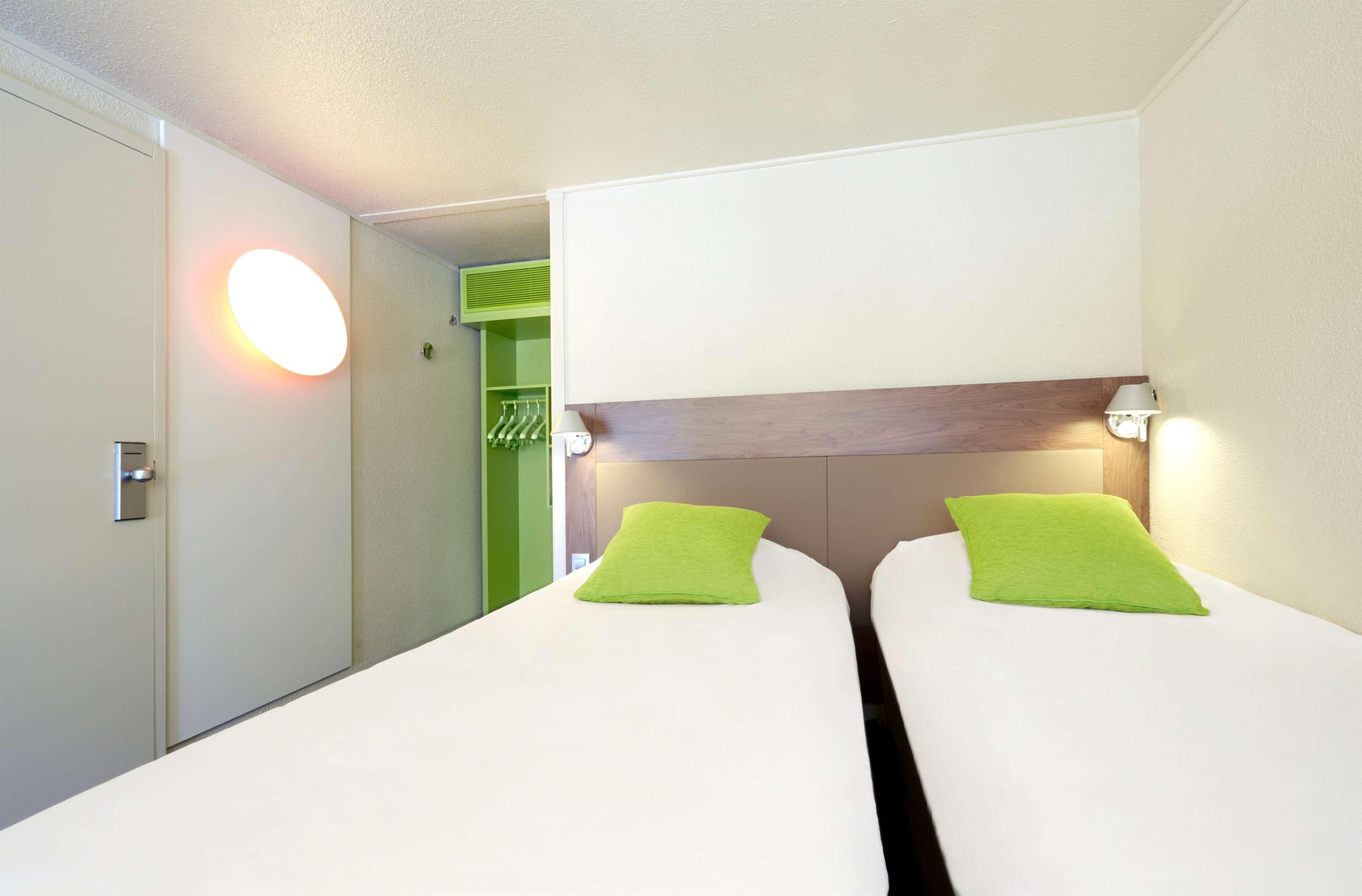 กัมปานีเล เบธูน ฟูกีเยร์ เล เบธูน Hotel Fouquieres-les-Bethune ภายนอก รูปภาพ