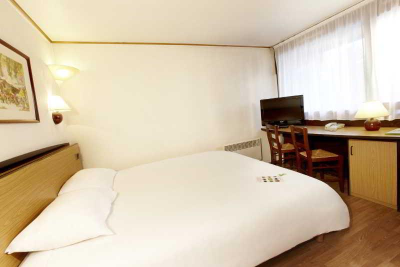 กัมปานีเล เบธูน ฟูกีเยร์ เล เบธูน Hotel Fouquieres-les-Bethune ภายนอก รูปภาพ
